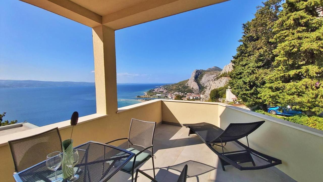 Apartments Borak Omis Exterior photo