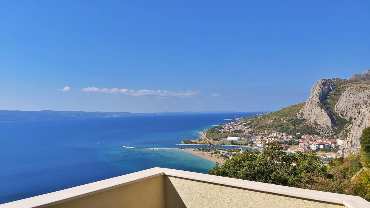 Apartments Borak Omis Exterior photo