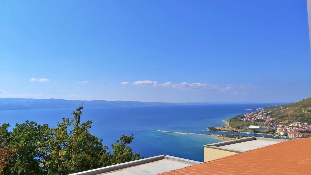 Apartments Borak Omis Exterior photo
