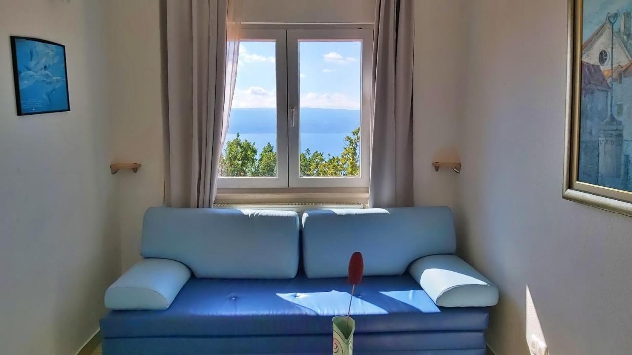 Apartments Borak Omis Exterior photo