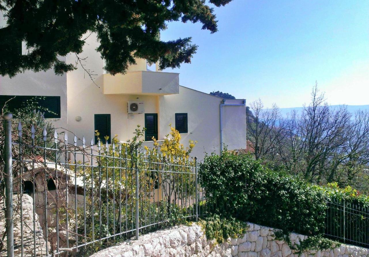 Apartments Borak Omis Exterior photo
